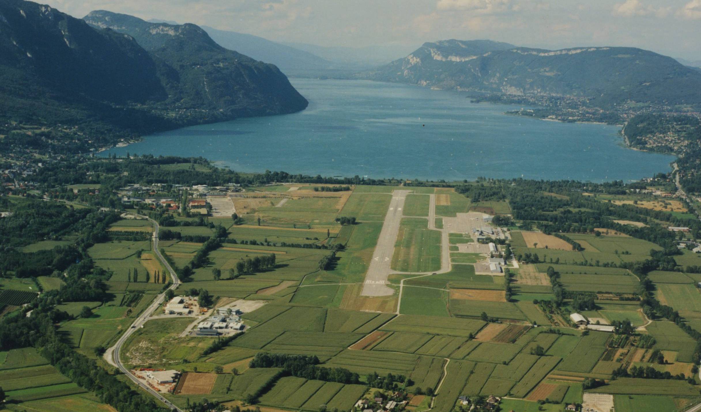 [Image: aeroport-chambery2.jpg]