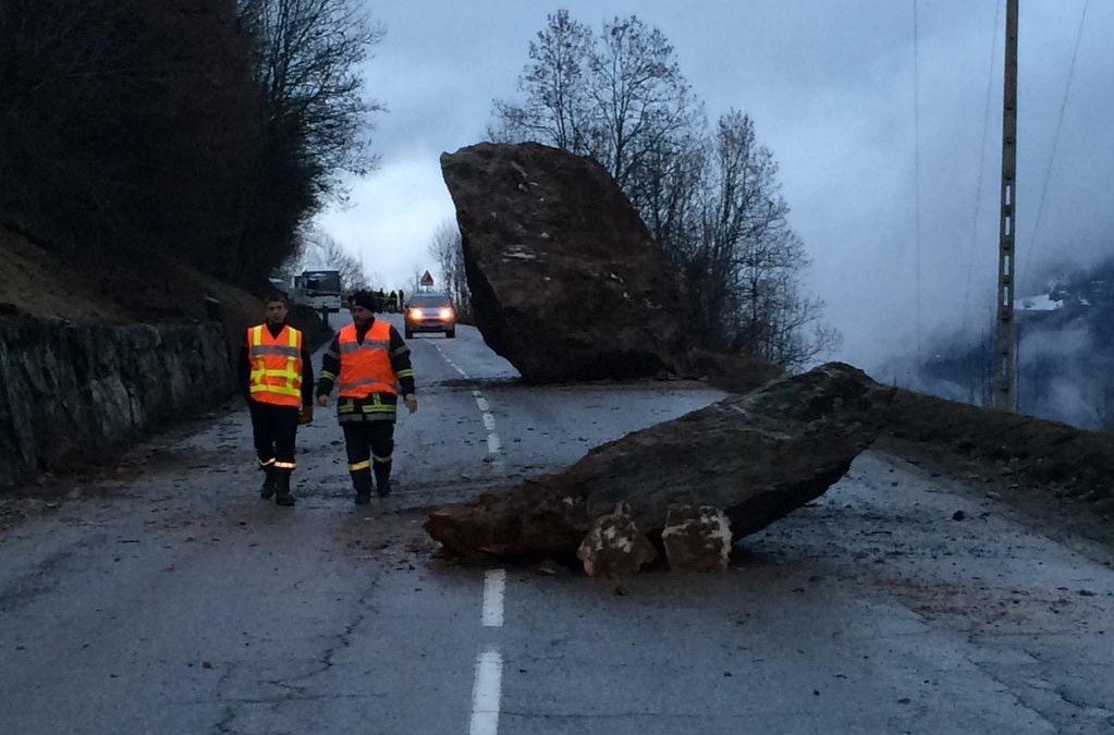 Eboulement sur la montée aux Ménuires le 27 février 2015