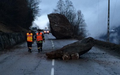 Eboulement sur la montée aux Ménuires le 27 février 2015