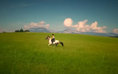 Balade à cheval poétique et sensuelle en campagne chambérienne