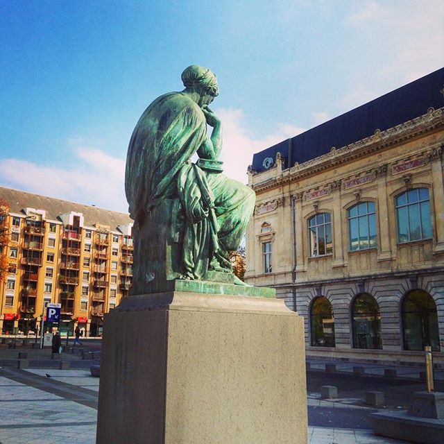 Les statues du Palais de Justice