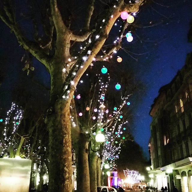 Origine des boules dans les sapins / arbres à Noël